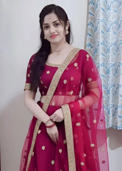 College Ki Ladki Ka Photo 2026