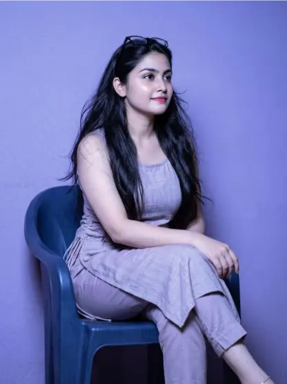Waiting For you ladki ki image for telegram