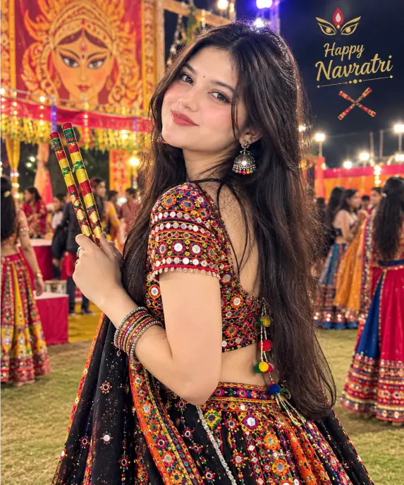 garba night traditional outfit girl photo idea