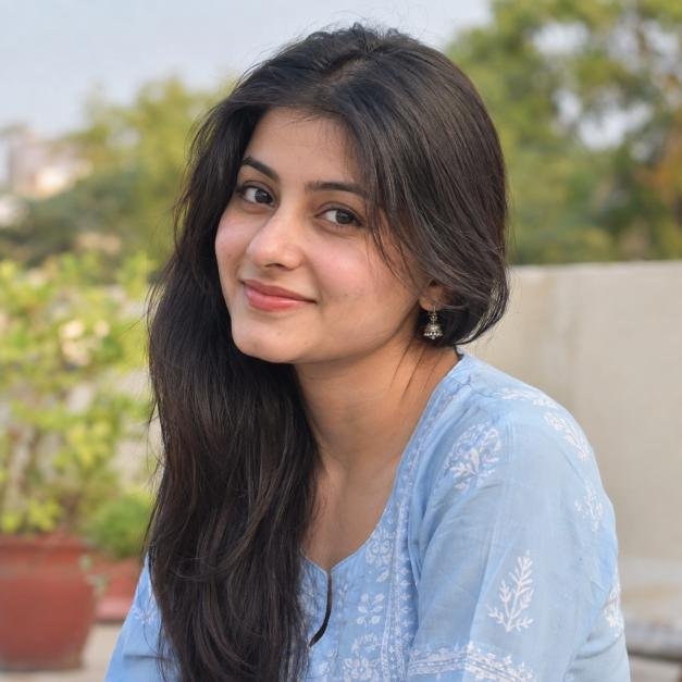 Natural girl square profile photo for Instagram